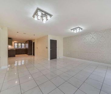 Elmore Close, Harrow, Middlesex, HA3 - Photo 4