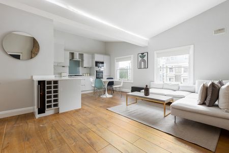 2 Bed Flat, Ladbroke Grove, W10 - Photo 2