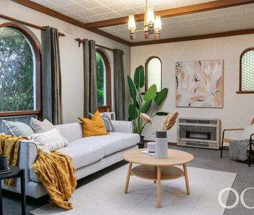 Open the Door to Hidden gem in the tranquil surroundings of Eden Hills - Photo 3