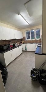 Room in a Shared House, Havelock St, S10 - Photo 4