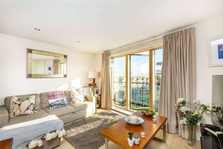 A spacious one bedroom apartment with a large balcony situated in a modern development with allocated underground parking. - Photo 2