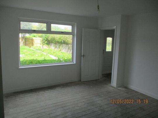 3 bedroom end of terrace house to rent - Photo 1