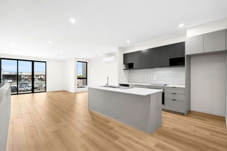 Reverse Living - Brand New Designer Townhouse - Photo 3