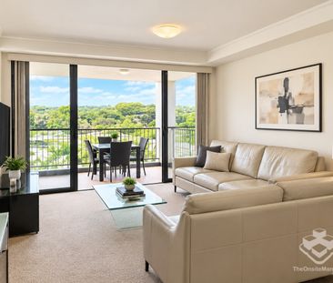 FULLY FURNISHED 2 BEDROOM APARTMENT - 100M TO WESTFIELD - Photo 1