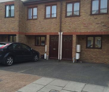 2 Bed Terraced House, Hewison Street, E3 - Photo 1