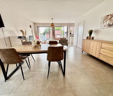 Appartement te huur in Emelgem voor € 795 met 3 slaapkamers - Photo 1