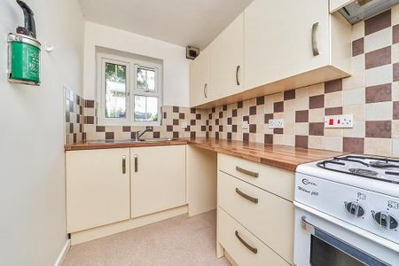 1 bedroom house to rent - Photo 2