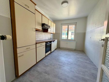 Charmant appartement de 3.5 pièces avec un balcon - Photo 3