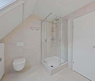 Sanierte 3.5-Zimmer-Wohnung mit traumhaftem Seeblick - Photo 4