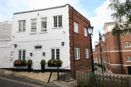 First Floor The Mount, Hampstead, NW3 - Photo 4