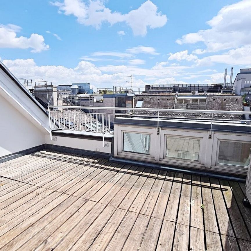 TOPLAGE, BÖRSE-NÄHE, klimatisierte 157 m2 Maisonette mit 18 m2 Terrasse, 4 Zimmer, Küche, Wintergarten, 2 Bäder, Zelinkagasse - Photo 1