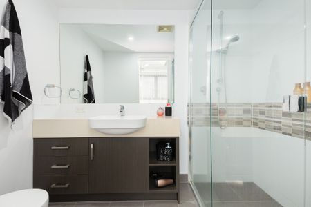 FULLY FURNISHED 2 BEDROOM UNIT - Photo 2