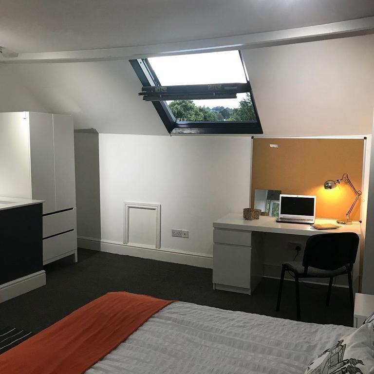 4 bedroom house to rent - Photo 1