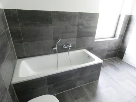 ** Wir modernisieren umfangreich und hochwertig für Sie ** - Foto 2