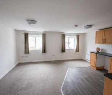 3 bedroom maisonette to rent - Photo 1