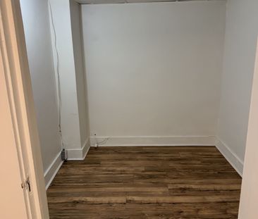 For Lease - 11 Parkwood Avenue Unit# Lower, Toronto, Ontario - Photo 2