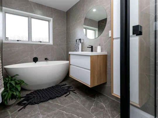 New Renovation unit! - Photo 1