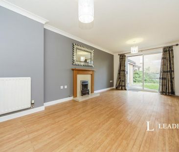 4 bedroom detached house to rent - Photo 1