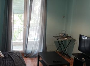 Διαμέρισμα για ενοικίαση - Χαριλάου, - Φωτογραφία 1
