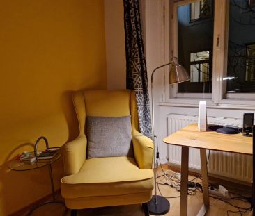 zentral im 8ten Bezirk - geräumige, einfache Wohnung super für Stud... - Photo 4