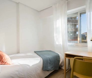 Room in a shared 16-bedroom apartment for rent in Ciudad Universitaria - Photo 6