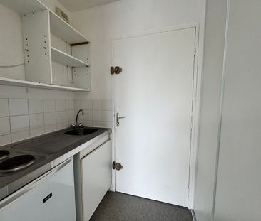 Location Appartement 1 pièce 17m² ORLEANS 45100 - Photo 2