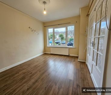 4 bedroom semi-detached house to rent - Photo 1