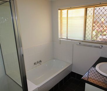 14 Roberts Street, 4160, Wellington Point Qld - Photo 3