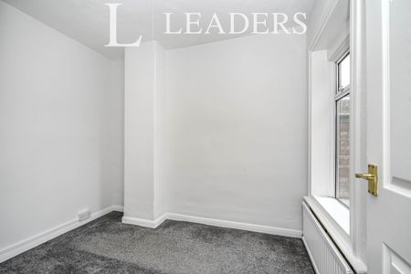 3 bedroom house to rent Garfield Street, Bedford, MK41 - Photo 5