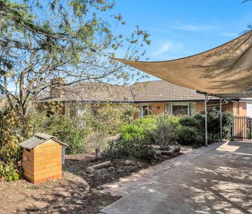 72 Fitchett St, Garran ACT 2605 - House For Rent | Domain - Photo 4