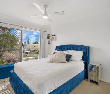 2 Bedroom Apartment in the Heart of Surfers Paradise - Photo 1