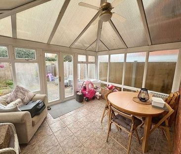 Doubleday Drive, Heybridge, CM9 - Photo 2