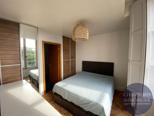 Appartement T2 loué à Blois : un bien d'exception dans un hôtel particulier Renaissance classé - Photo 1