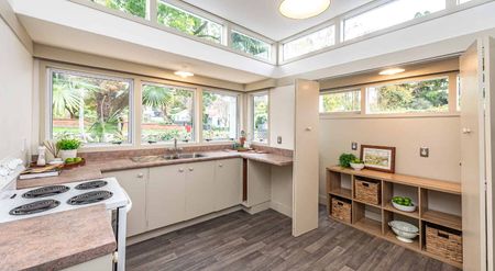 SAINT JOHNS HILL - 2 BEDROOMS - Photo 5