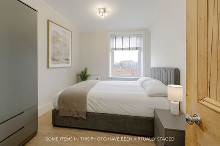 St Martin's Lane, WC2H - Photo 5