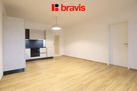 Podnájem ateliéru 2+kk, ulice Sušilovo náměstí, Rousínov, novostavba, nízkoenergetický dům, možnost parkování a sklepu - Photo 3