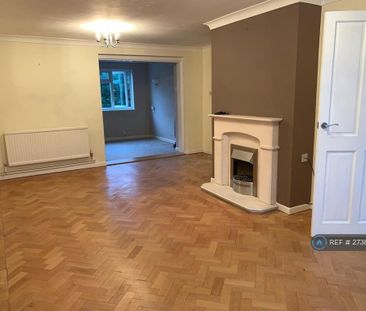 3 bedroom semi-detached house to rent - Photo 2