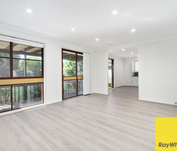 Freshly renovated 3 Bedroom home with study! - Photo 1