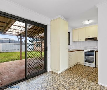 Tidy 3 Bedroom Property with Double Lockup Shed! - Photo 1