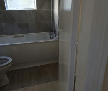 2 Bed Terraced House, Leegrange Road, M9 - Photo 2