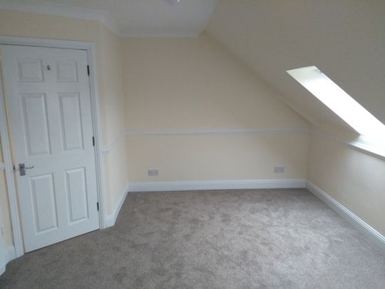 Studio Flat, Hill Lane, SO15 - Photo 1