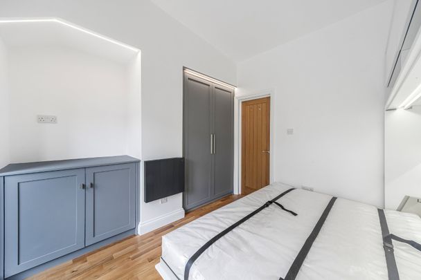 Selworthy Road, London, SE6 - Photo 1