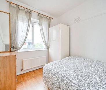 4 bedroom flat to rent - Photo 6