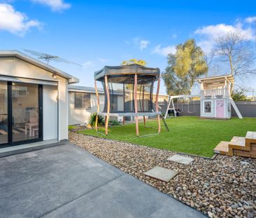 MODERN LIVING IN CAMBRIDGE PARK! - Photo 2