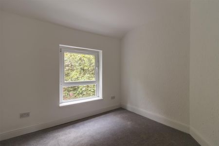House - Terraced For Rent Aberbeeg Road, Blaenau Gwent - Photo 5