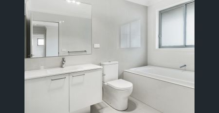 Perfect family home in the Brighton Lakes Estate! - Photo 4