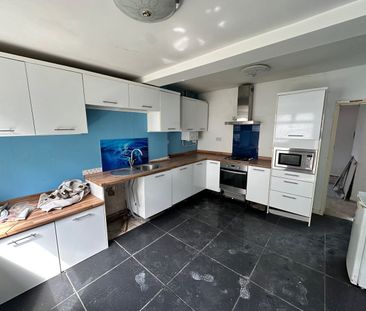 3 Bed Bungalow, Bitterne Road West, SO18 - Photo 1