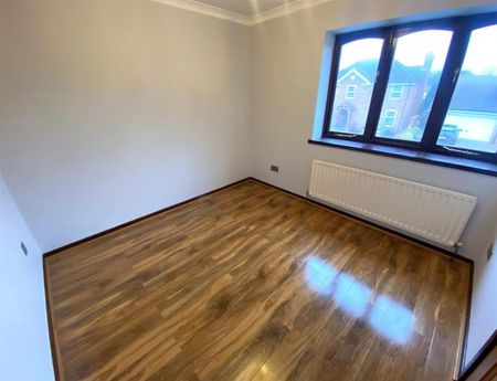 4 Bedroom Detached Available Arranging tenancy - Photo 5