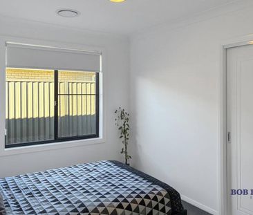 Modern Four Bedroom Home in Sought-After Southlakes Estate - Photo 2