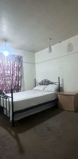 Room in a Shared House, Vaughan Gardens, IG1 - Photo 1